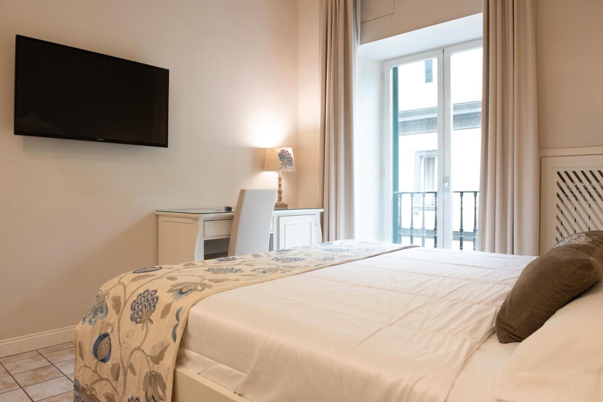 Certosa Suite Neapol Zewnętrze zdjęcie