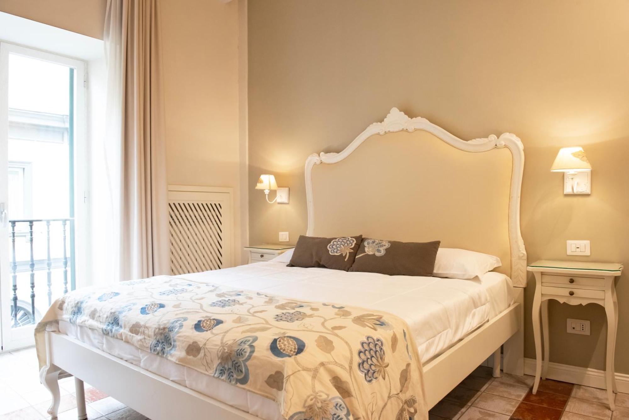 Certosa Suite Neapol Zewnętrze zdjęcie